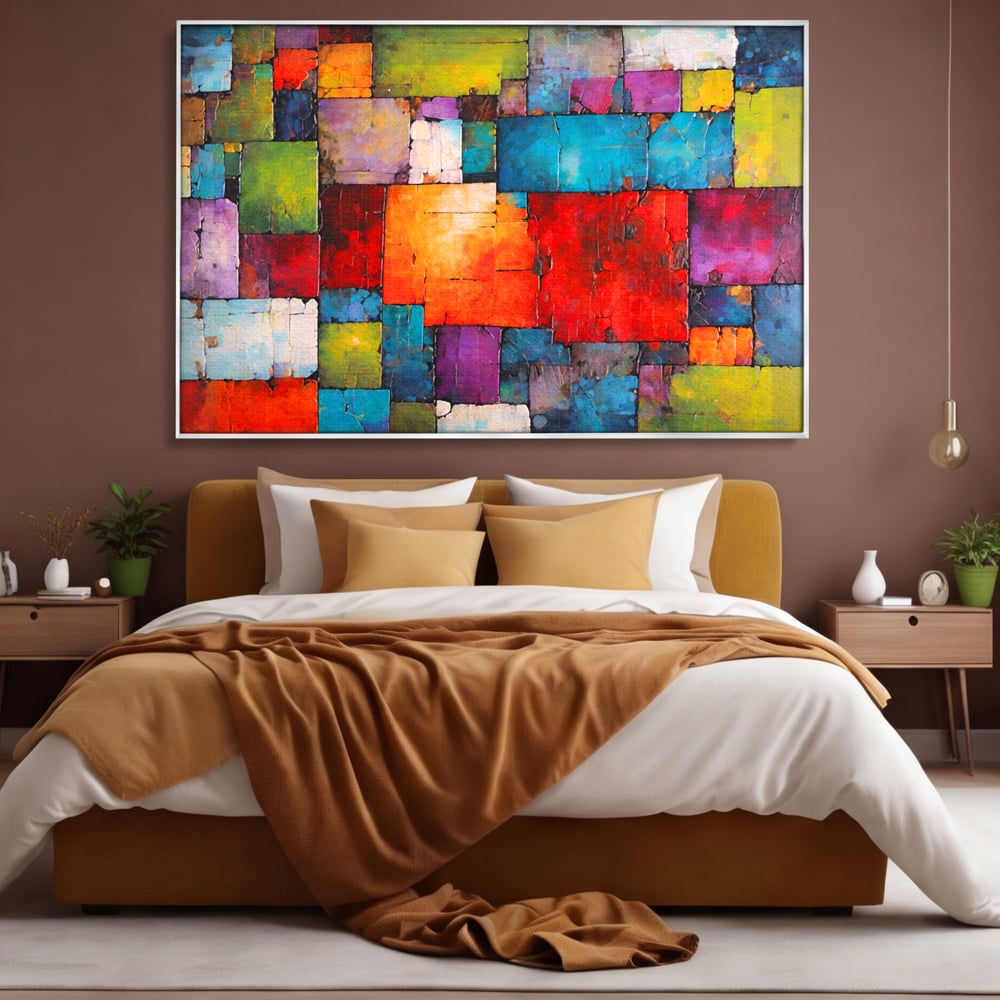 Tablou canvas cu tablou canvas cu mozaic geometric colorat, in rama de aluminiu argintiu, pe perete intr-un dormitor